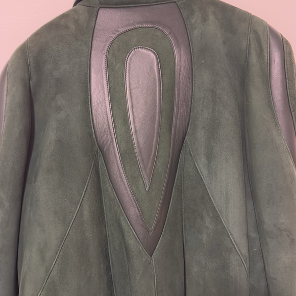 GREEN LEATHER AND SUEDE FUR JACKET - Picture 9 of 10